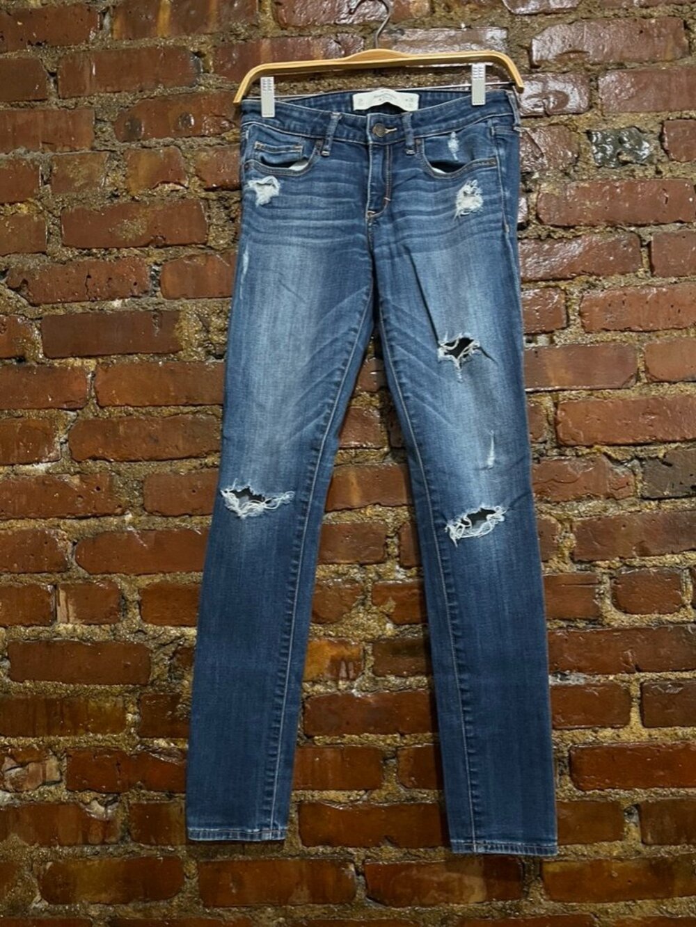Abercombie women's ripped jeans